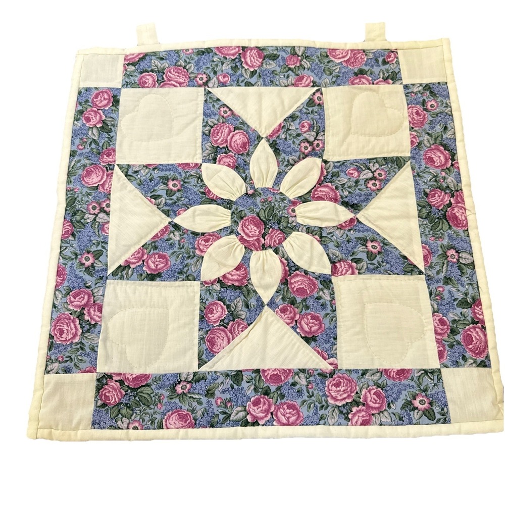 Handmade AMISH QUILT WALL HANGING Lancaster, PA 19" Square Flower On Star Hearts